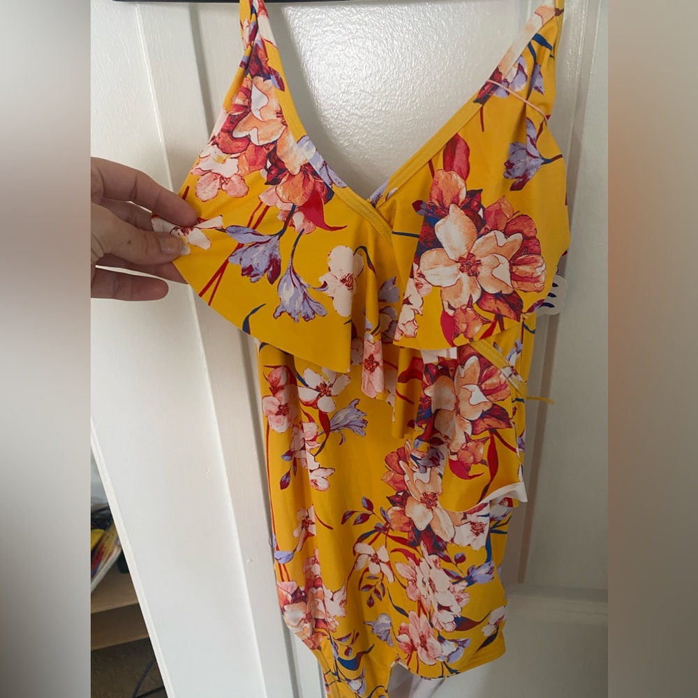 Girls one piece swim suit